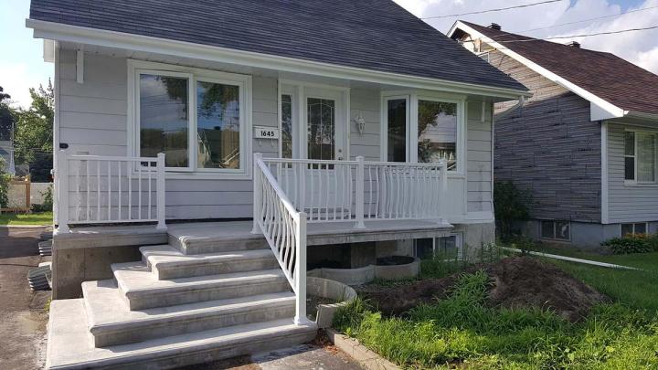 Aluminum railing manufacturer Montreal